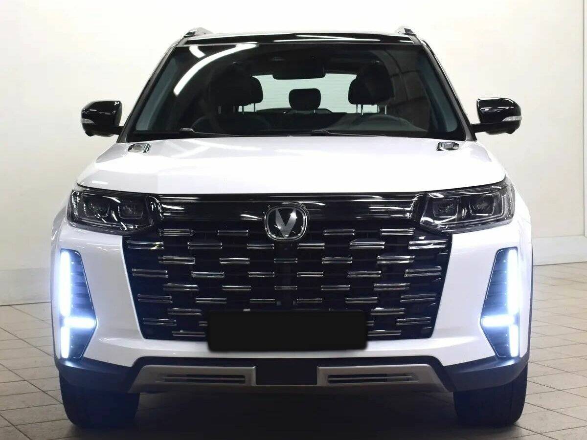 Changan CS95 2023 года с пробегом. Фото: #1