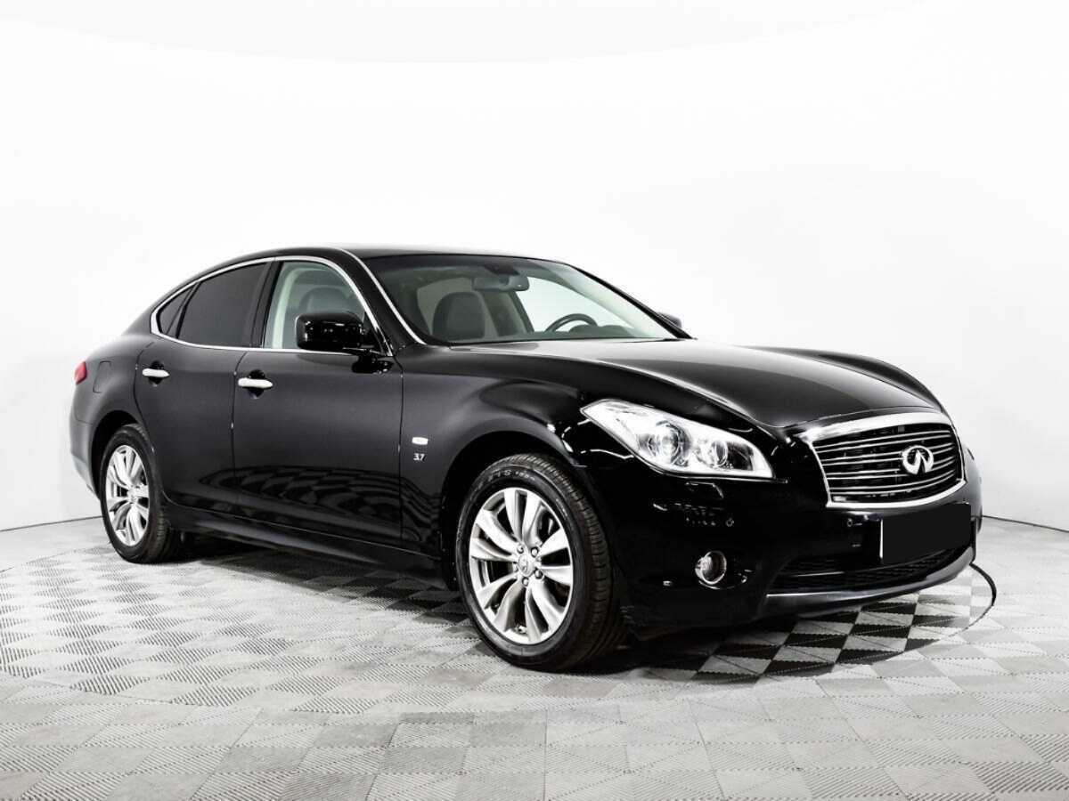 Infiniti Q70 2014 года с пробегом. Фото: #2