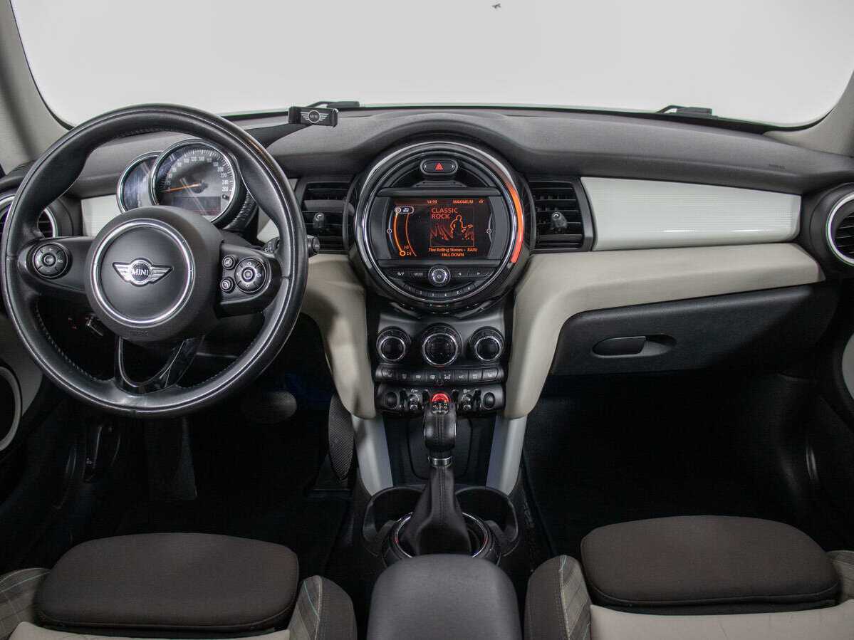 Mini Hatch 2014 года с пробегом. Фото: #12