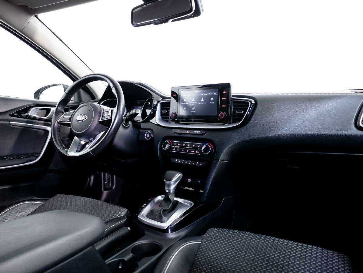 Kia Ceed 2020 года с пробегом. Фото: #7