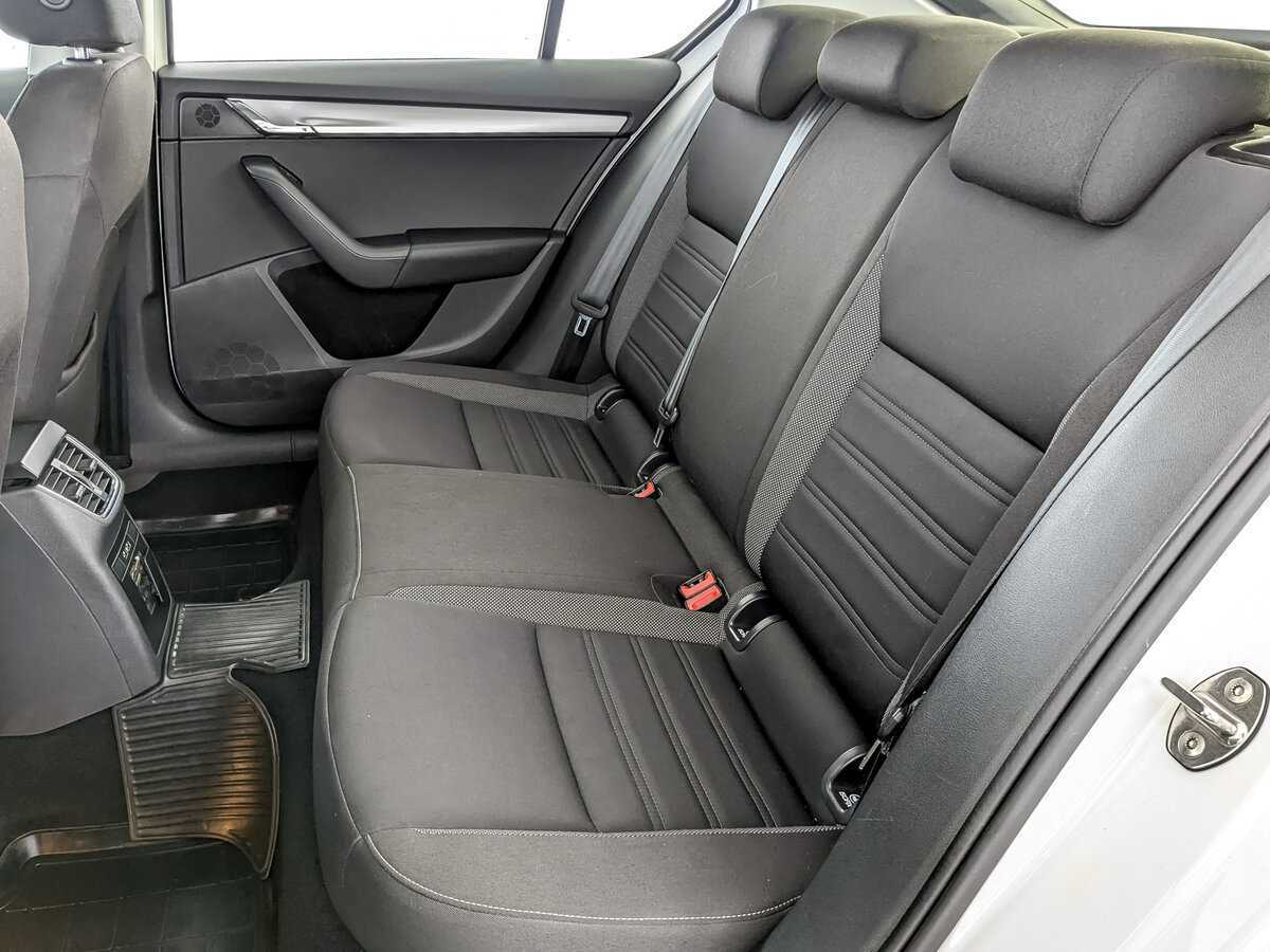 Skoda Octavia 2019 года с пробегом. Фото: #11