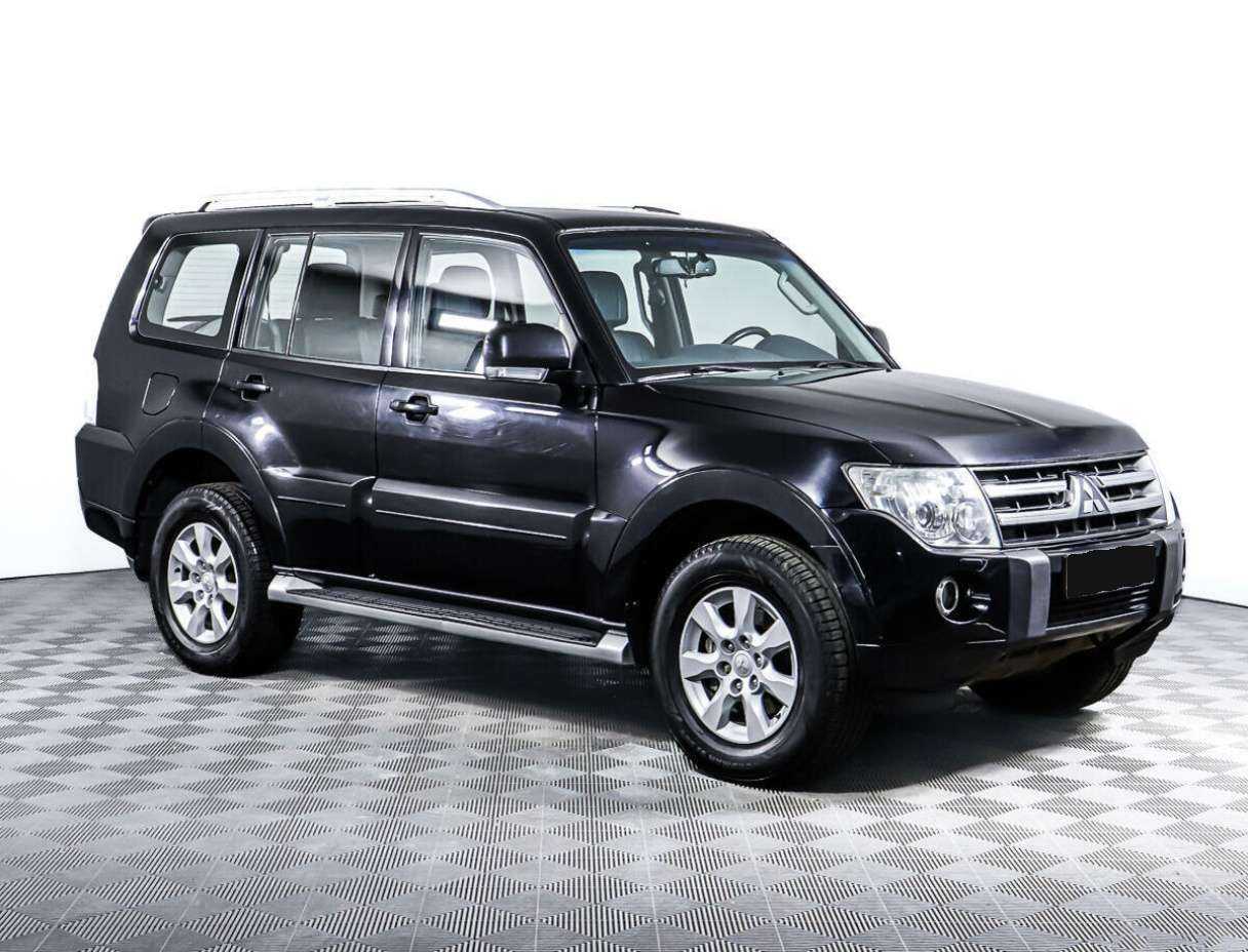 Mitsubishi Pajero 2010 года с пробегом. Фото: #2