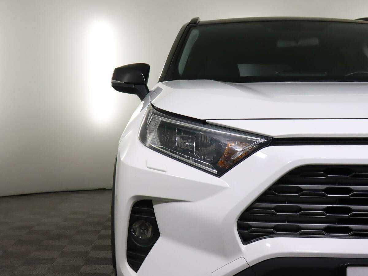 Toyota RAV4 2020 года с пробегом. Фото: #18
