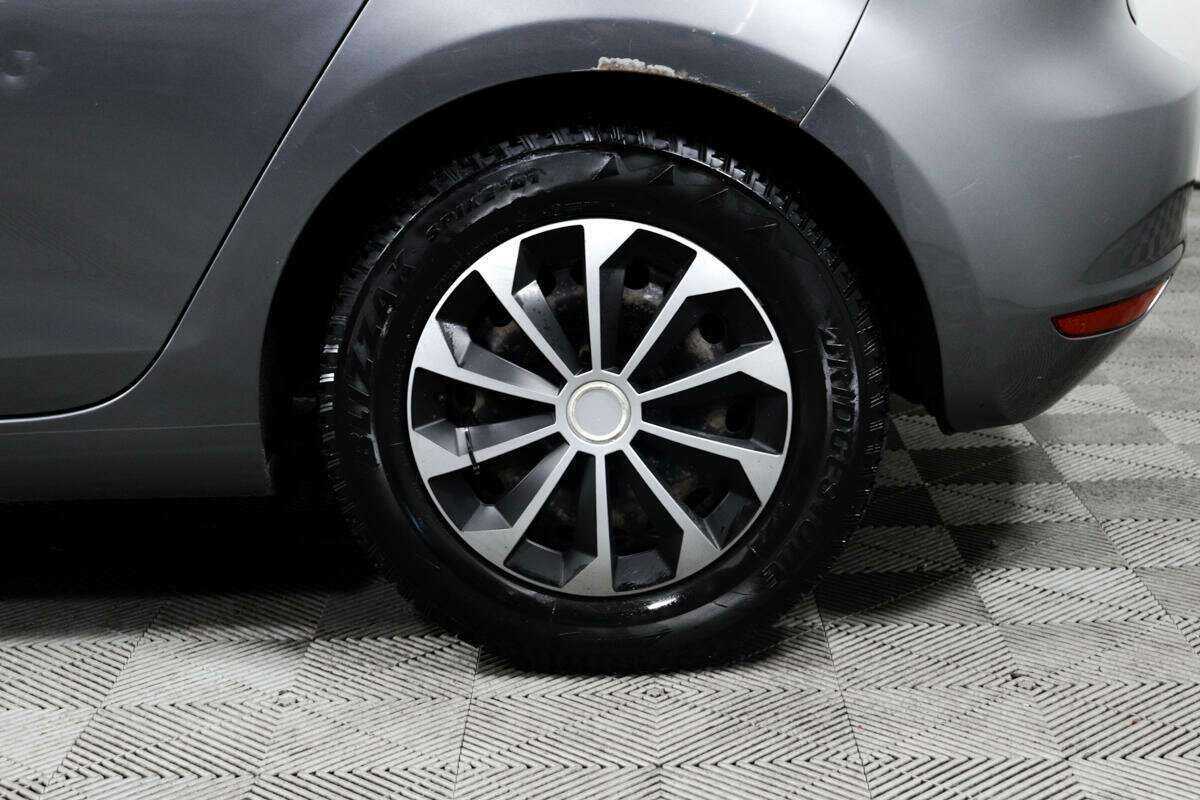 Volkswagen Golf 2010 года с пробегом. Фото: #12