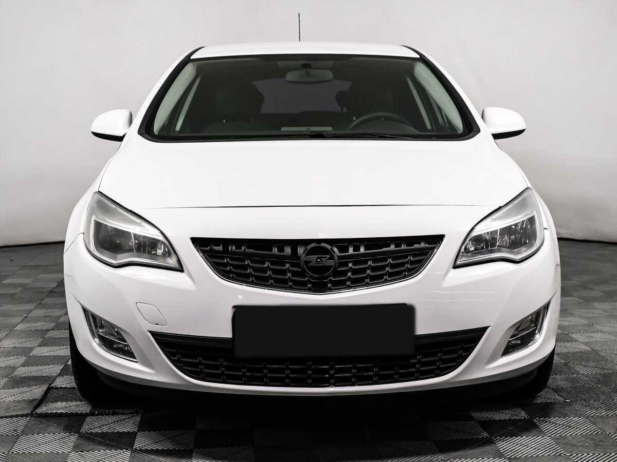 Opel Astra 2011 года с пробегом. Фото: #1