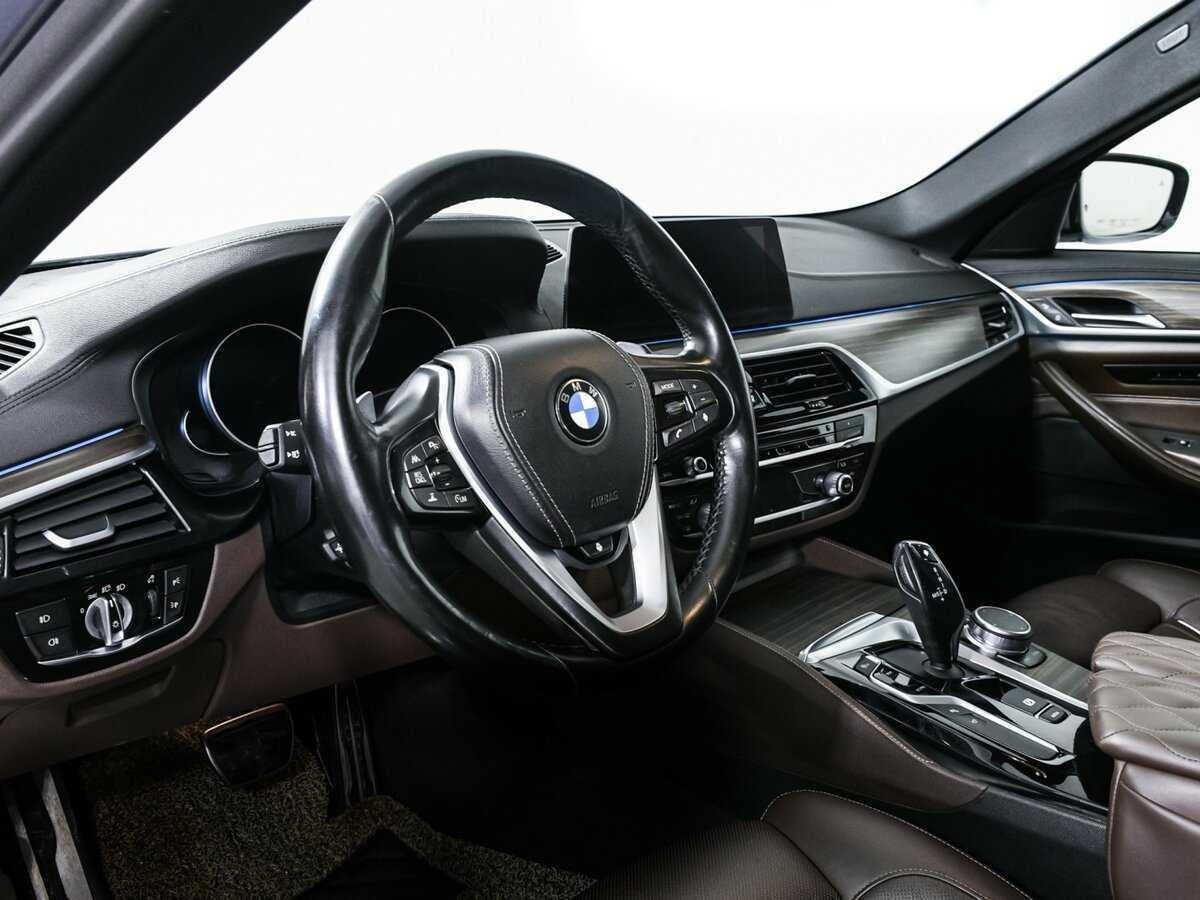 BMW 5 серии 2017 года с пробегом. Фото: #11