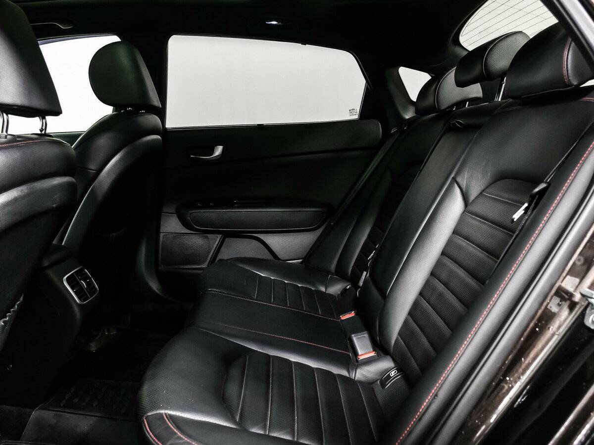 Kia Optima 2018 года с пробегом. Фото: #11