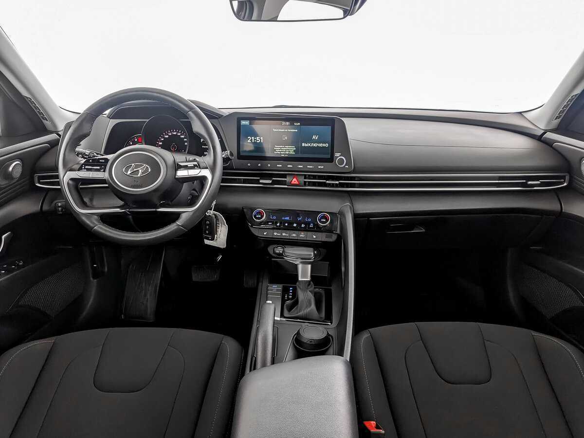 Hyundai Elantra 2021 года с пробегом. Фото: #11