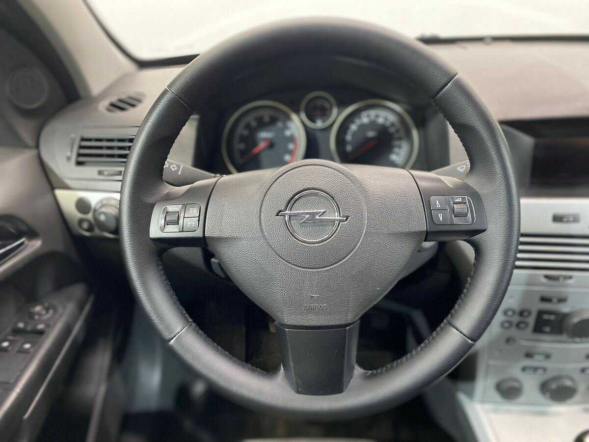 Opel Astra 2009 года с пробегом. Фото: #11