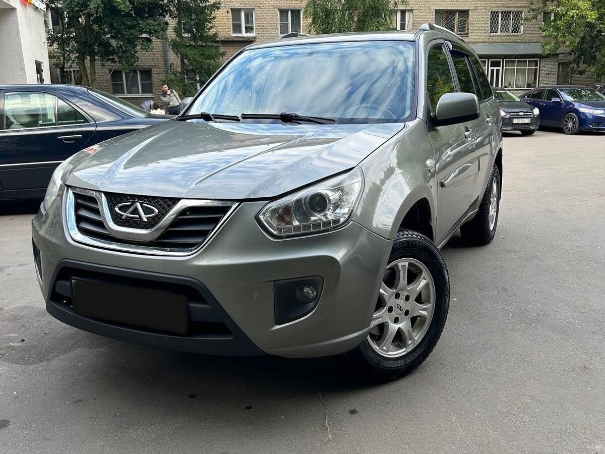 Chery Tiggo (T11) 2013 года с пробегом. Посмотреть фото