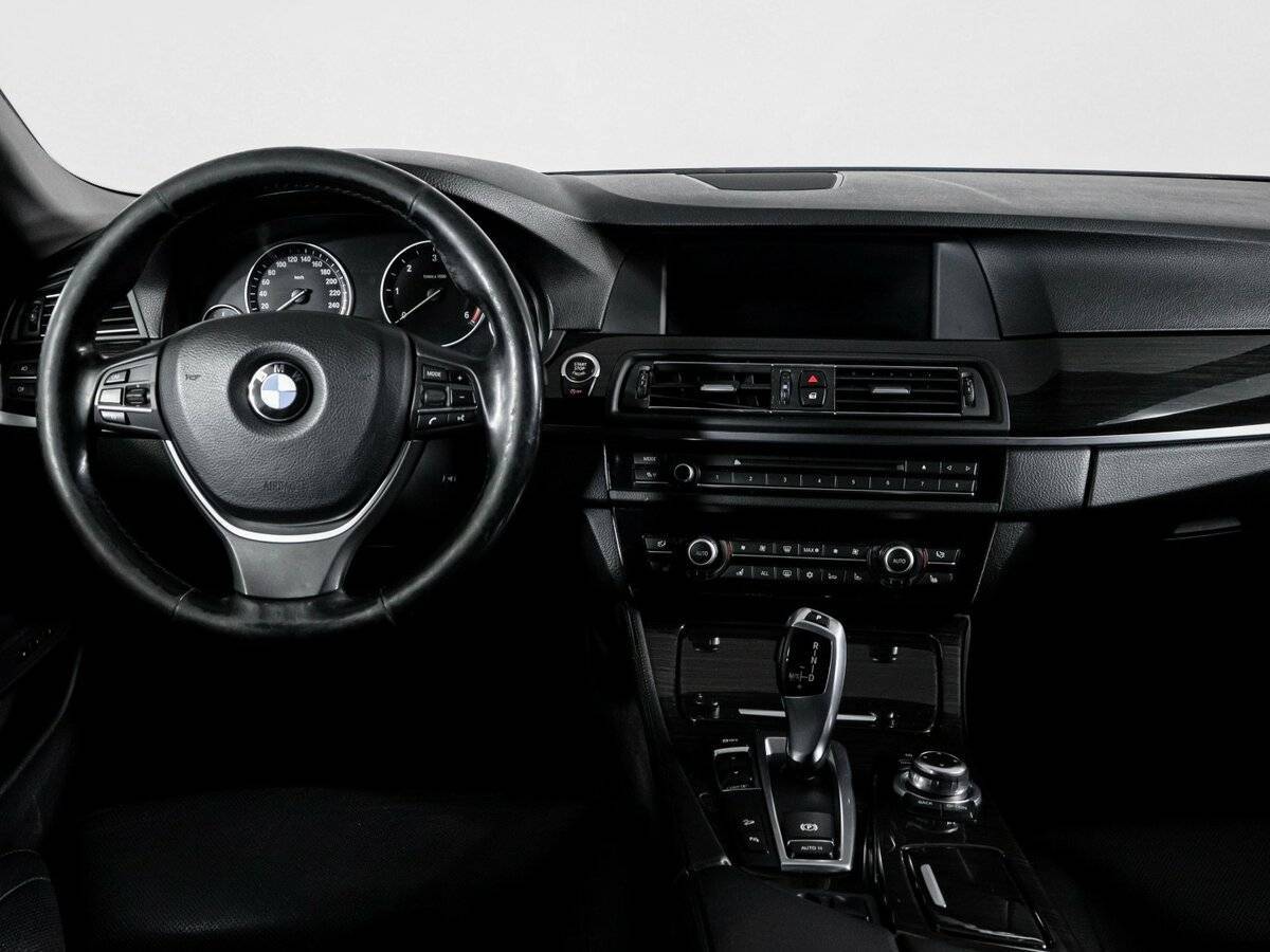 BMW 5 серии 2012 года с пробегом. Фото: #11