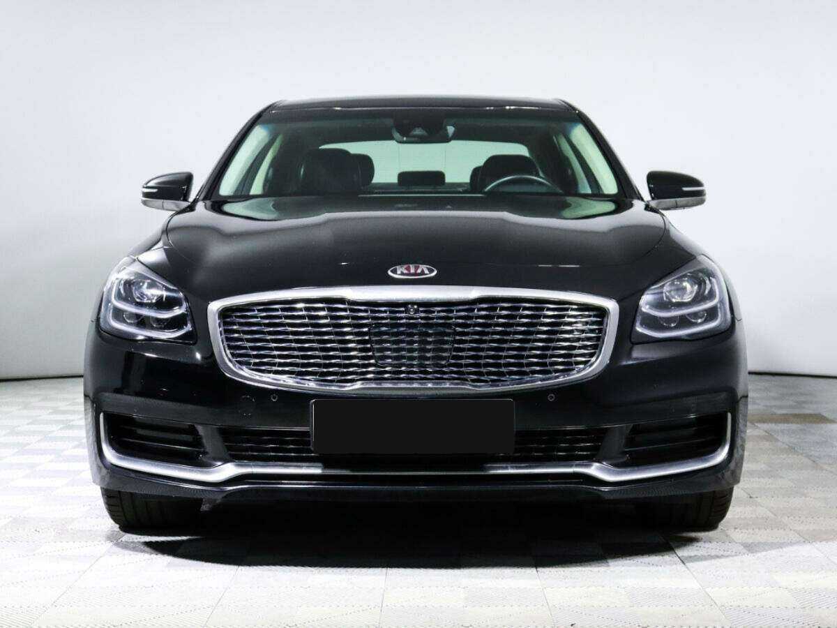 Kia K900 2019 года с пробегом. Фото: #1