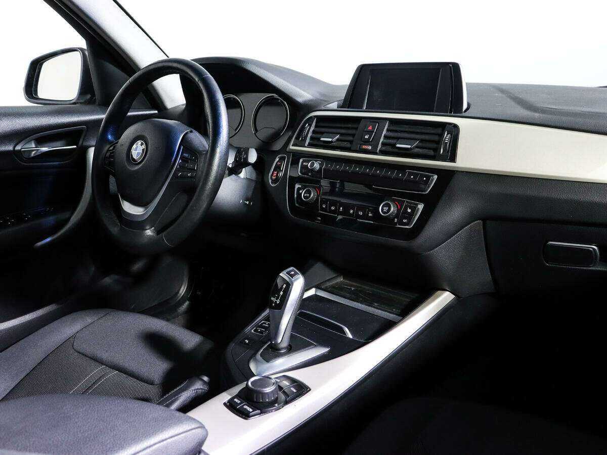 BMW 1 серии 2018 года с пробегом. Фото: #6