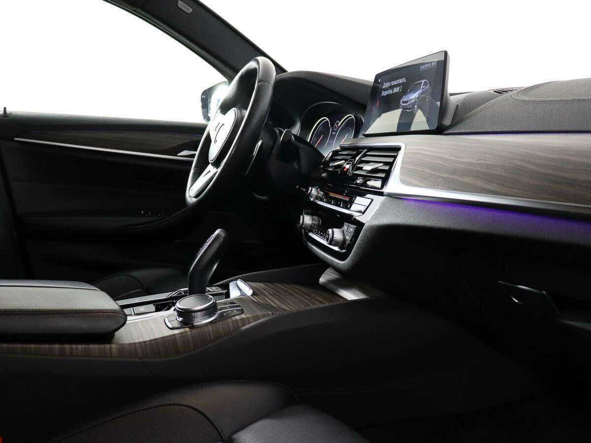 BMW 5 серии 2018 года с пробегом. Фото: #6