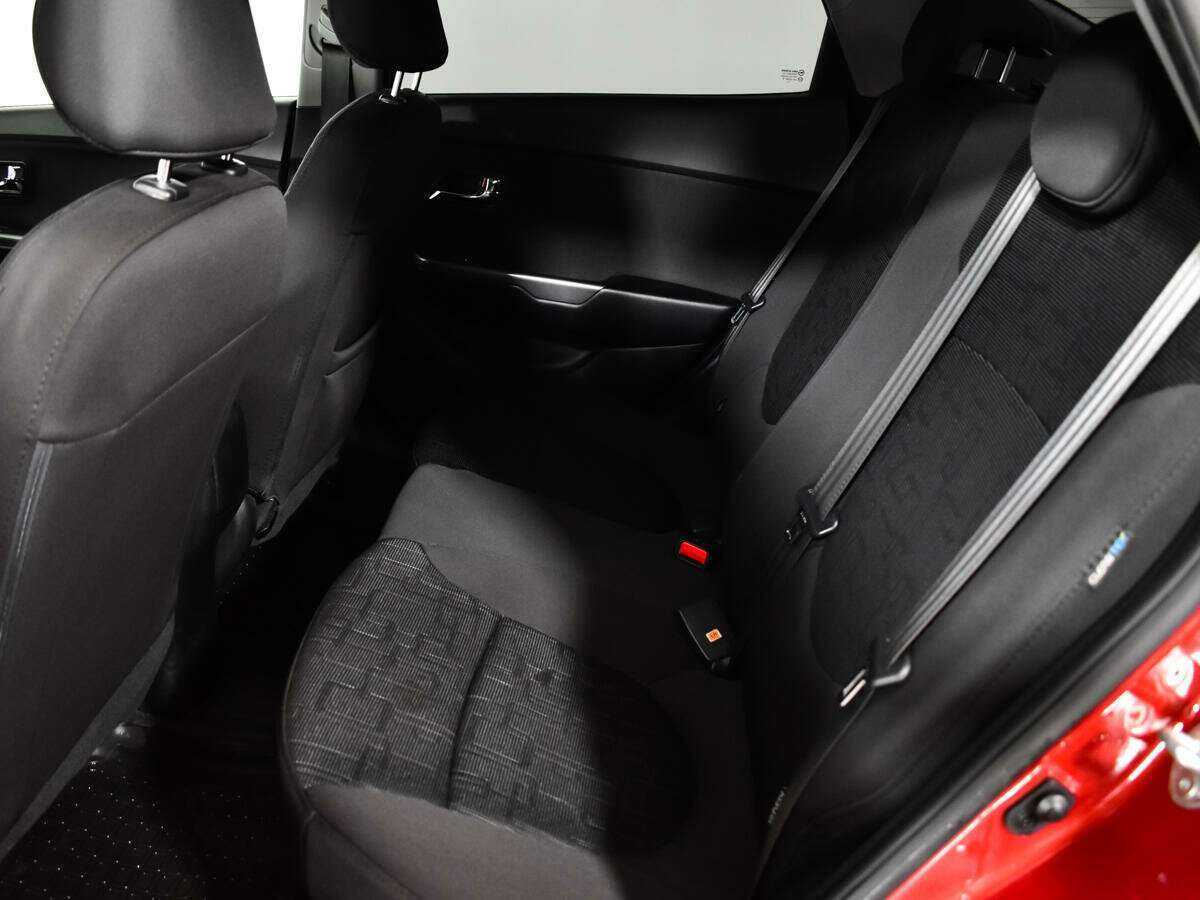 Kia Rio 2013 года с пробегом. Фото: #7