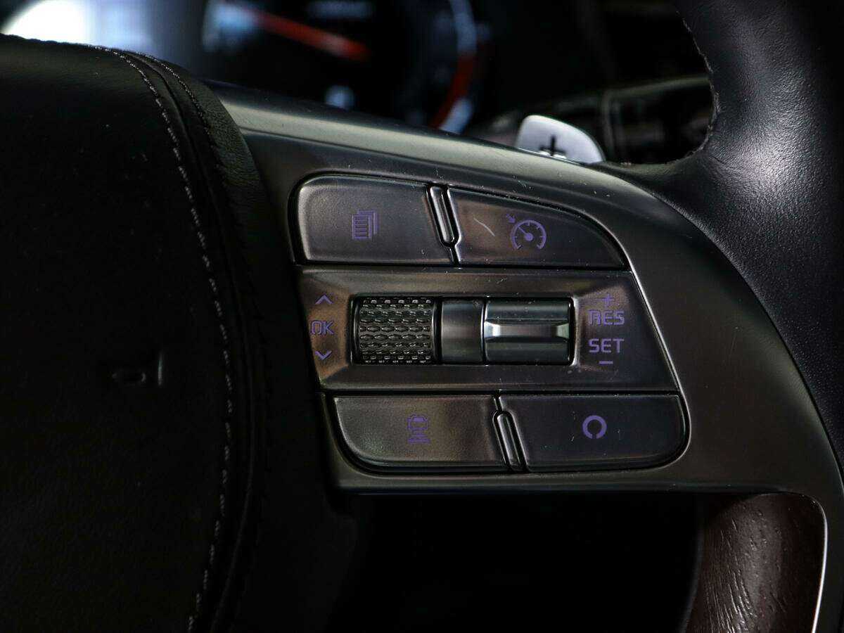 Kia K900 2019 года с пробегом. Фото: #26