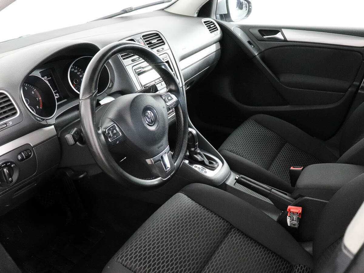 Volkswagen Golf 2011 года с пробегом. Фото: #7