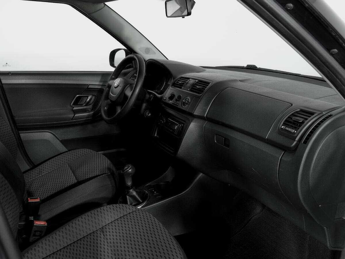 Skoda Fabia 2010 года с пробегом. Фото: #8