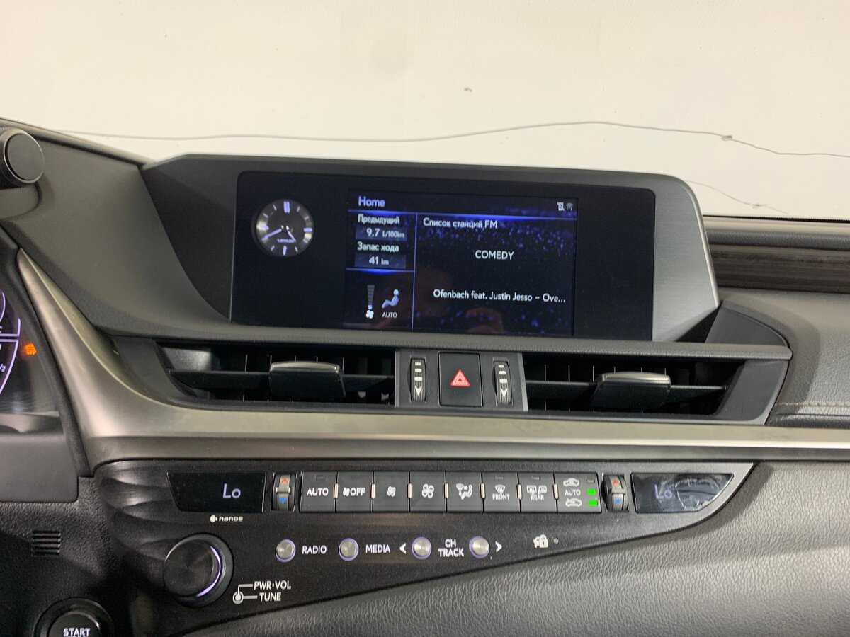 Lexus ES 2018 года с пробегом. Фото: #13