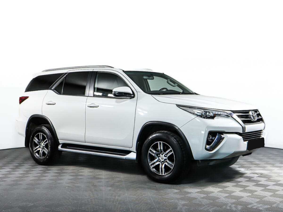 Toyota Fortuner 2017 года с пробегом. Фото: #1