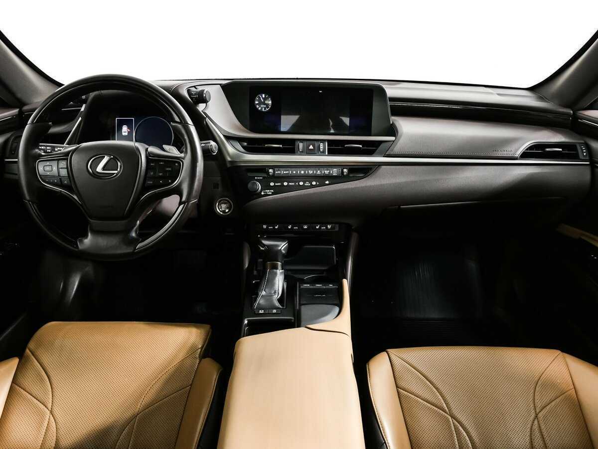 Lexus ES 2018 года с пробегом. Фото: #10