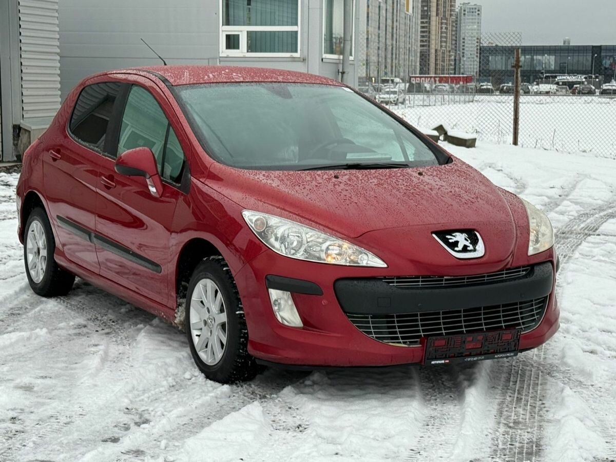 Peugeot 308 2008 года с пробегом. Фото: #1