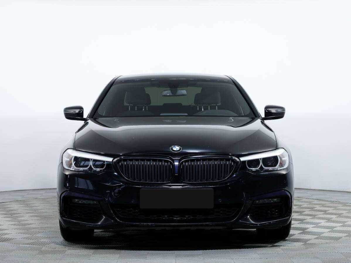 BMW 5 серии 2019 года с пробегом. Посмотреть фото