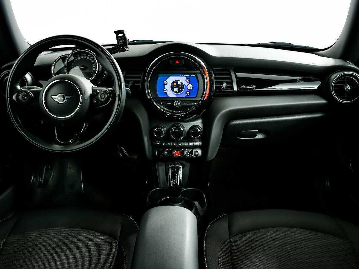 Mini Hatch 2021 года с пробегом. Фото: #10