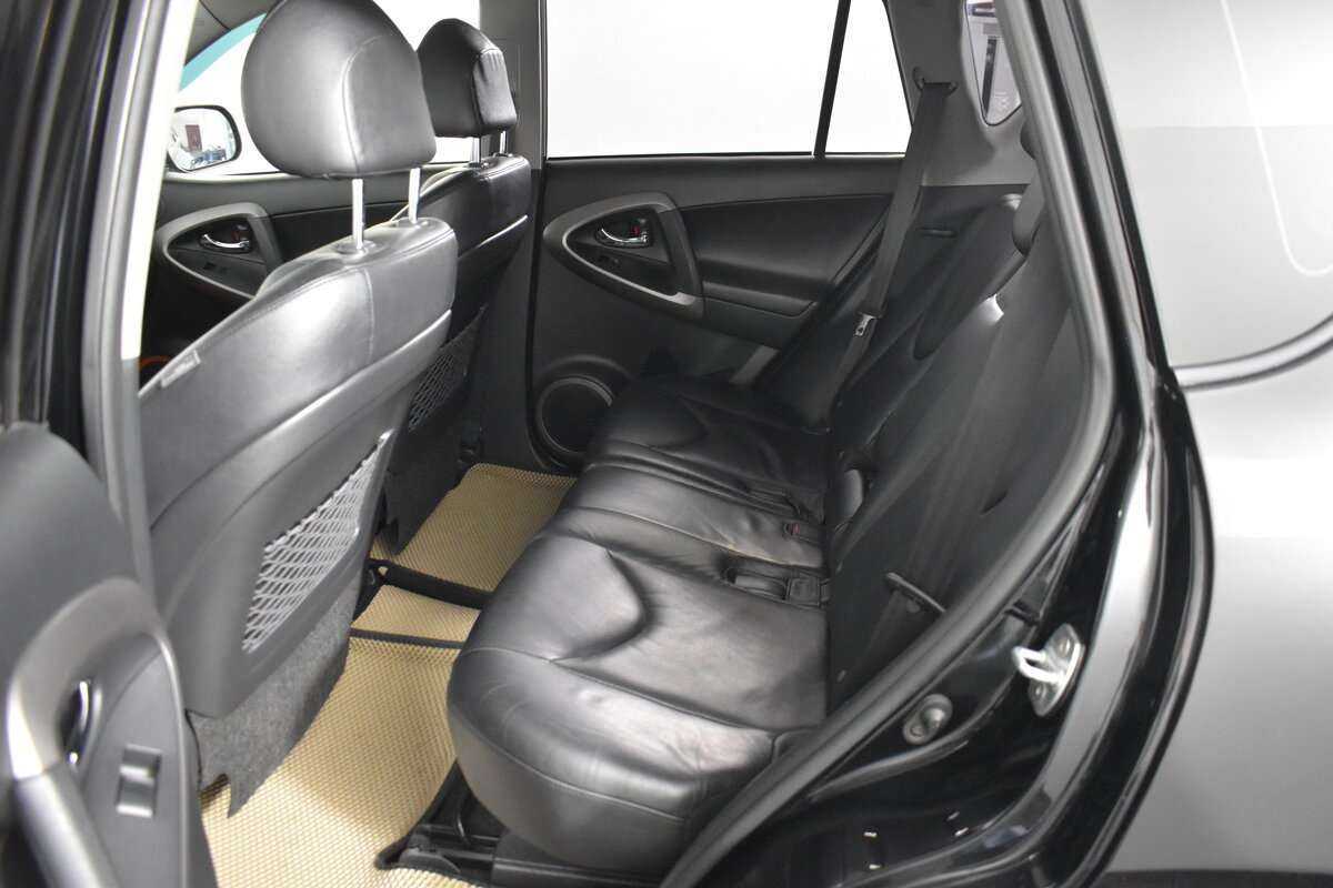 Toyota RAV4 2008 года с пробегом. Фото: #12