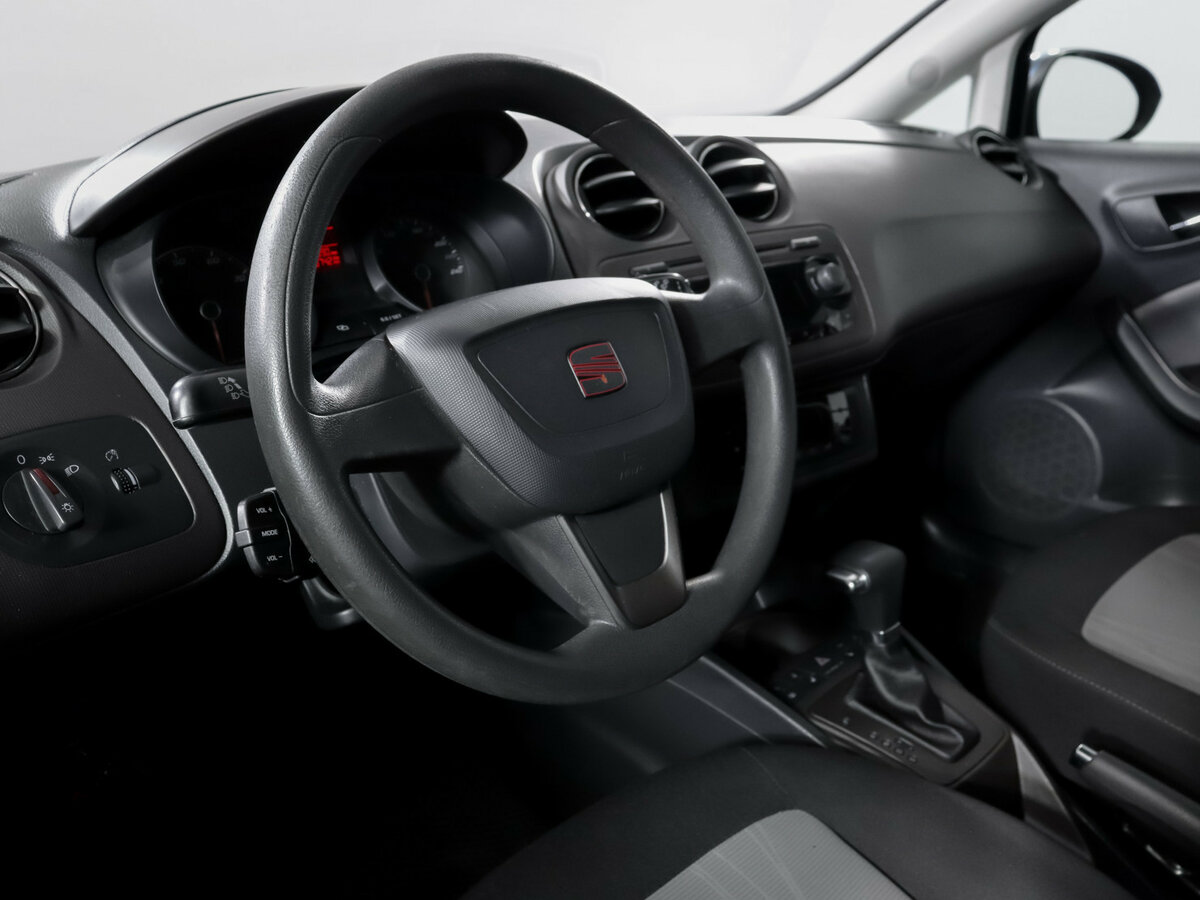 SEAT Ibiza 2012 года с пробегом. Фото: #10