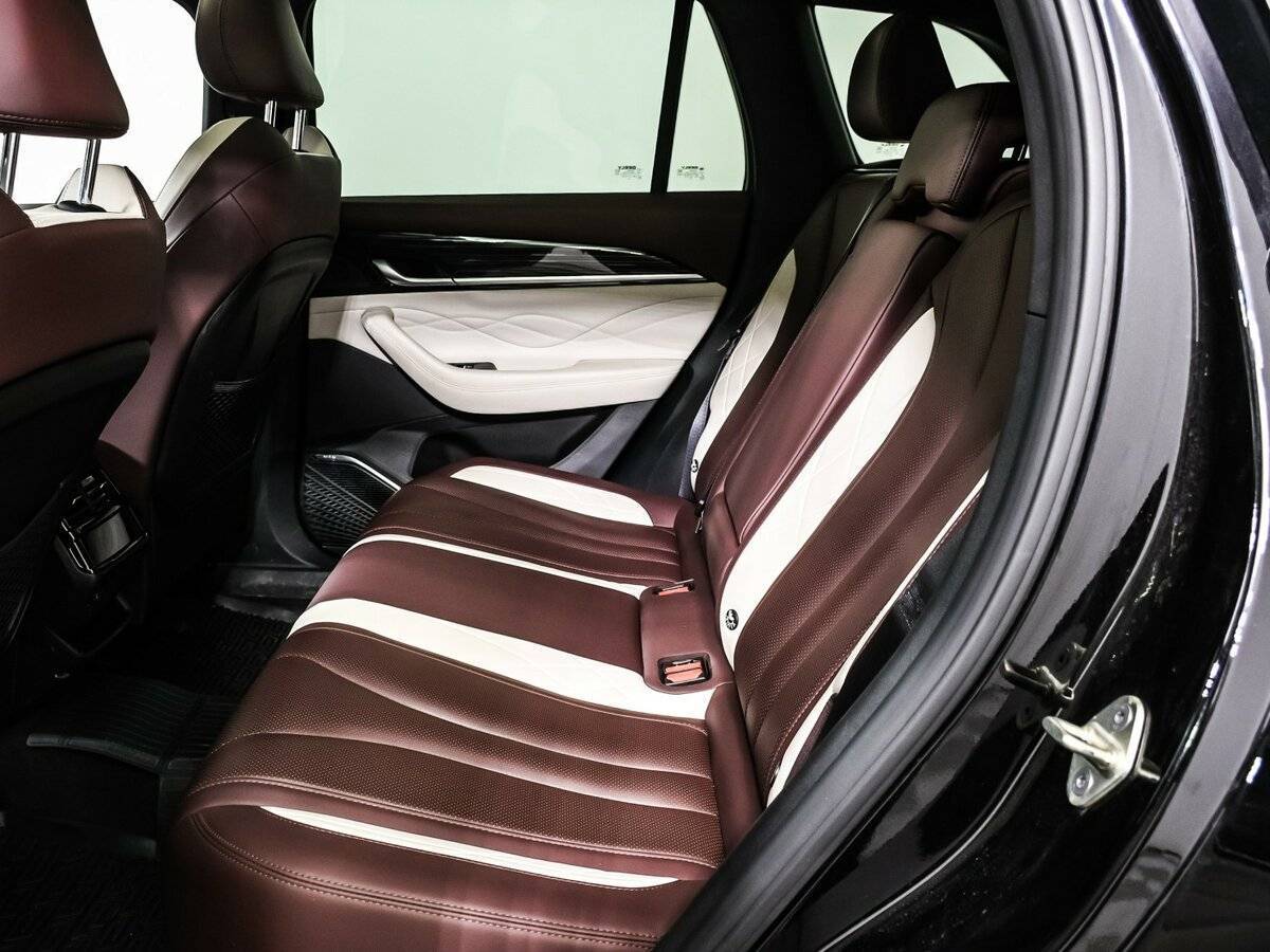 Geely Monjaro 2023 года с пробегом. Фото: #11