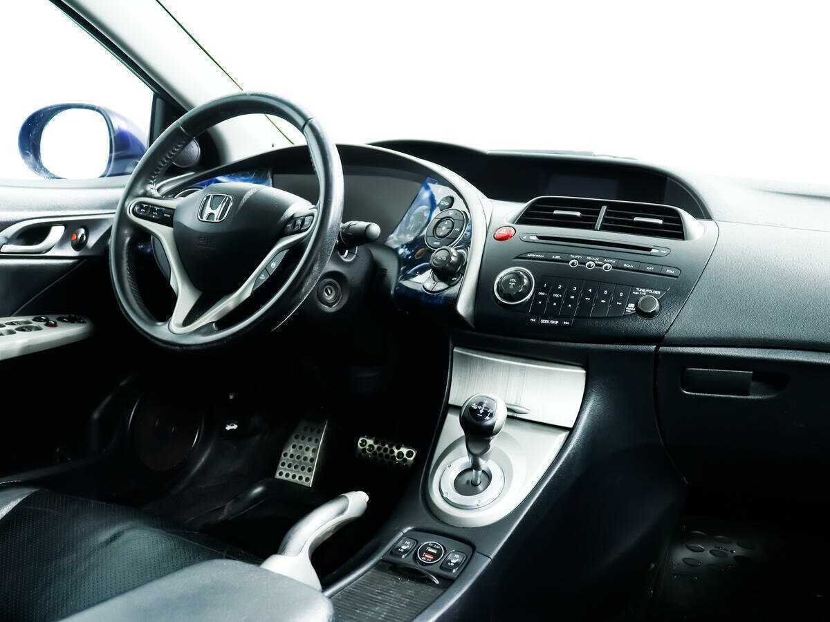 Honda Civic 2008 года с пробегом. Фото: #8