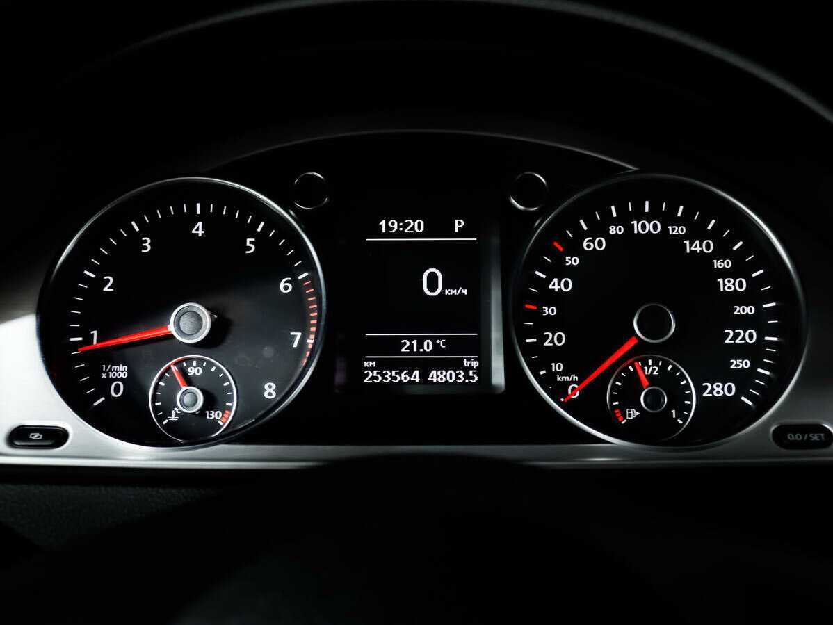 Volkswagen Passat CC 2011 года с пробегом. Фото: #8