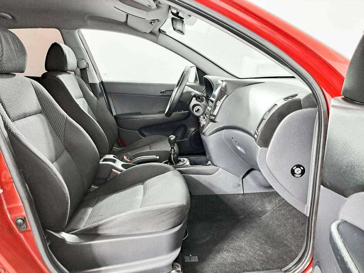 Hyundai i30 2009 года с пробегом. Фото: #8
