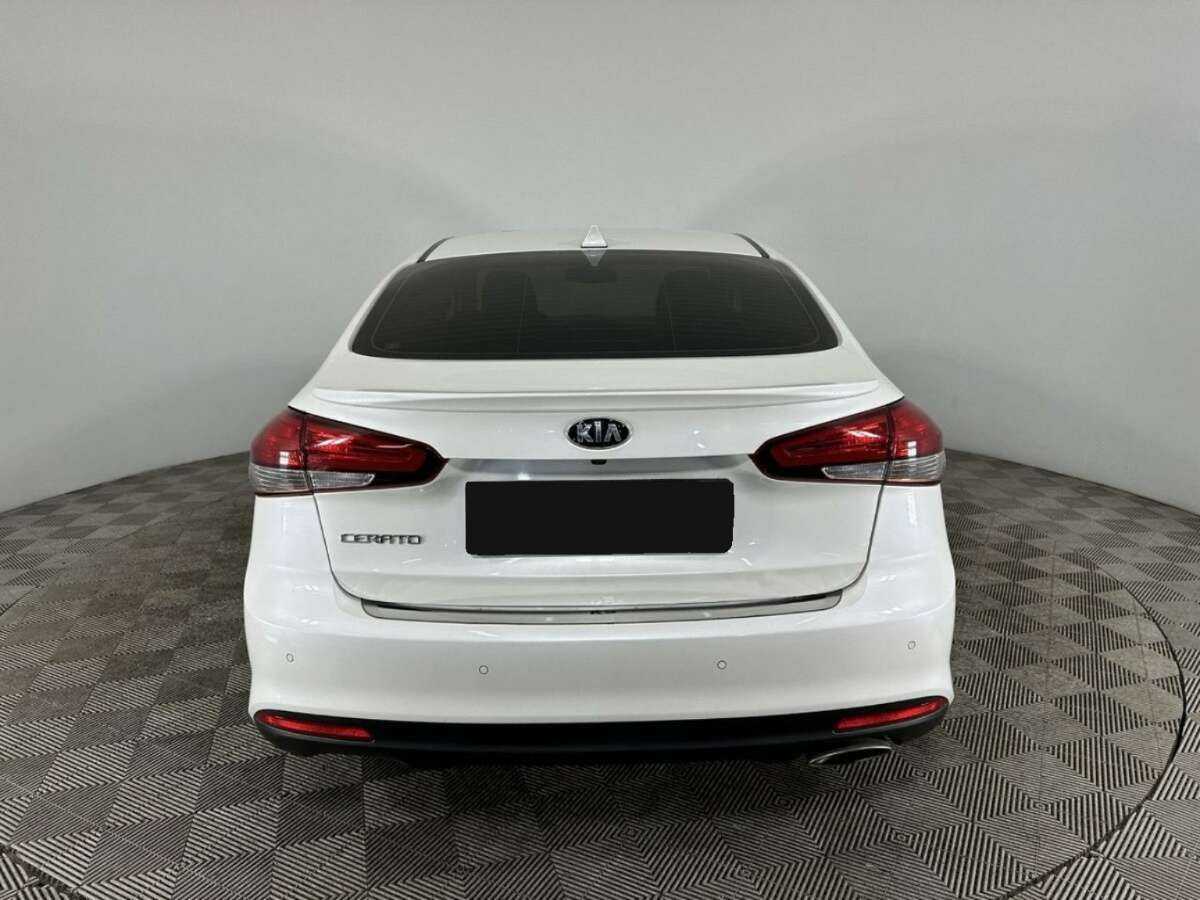 Kia Cerato 2017 года с пробегом. Фото: #2