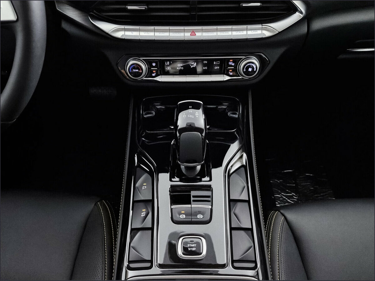 FAW Bestune T77 2024 года с пробегом. Фото: #21