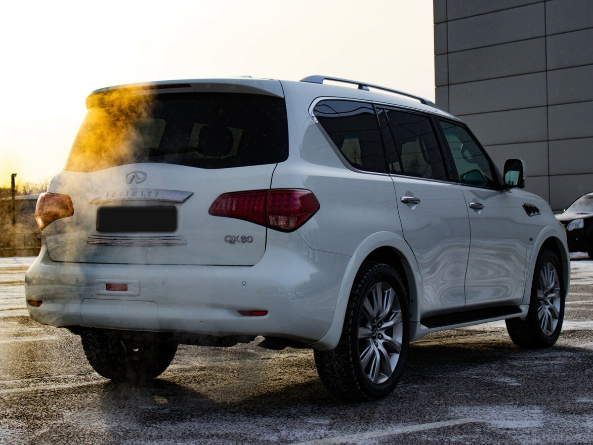 Infiniti QX80 2014 года с пробегом. Фото: #4