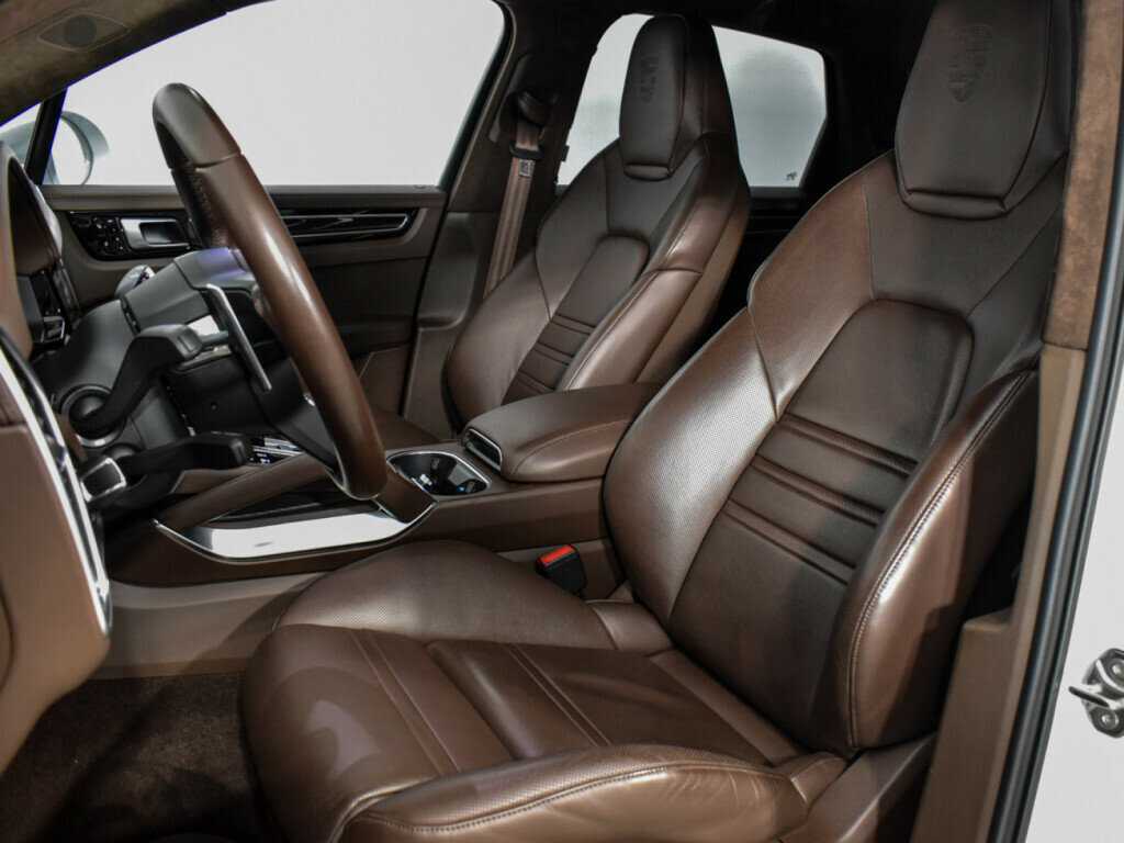Porsche Cayenne 2018 года с пробегом. Фото: #19