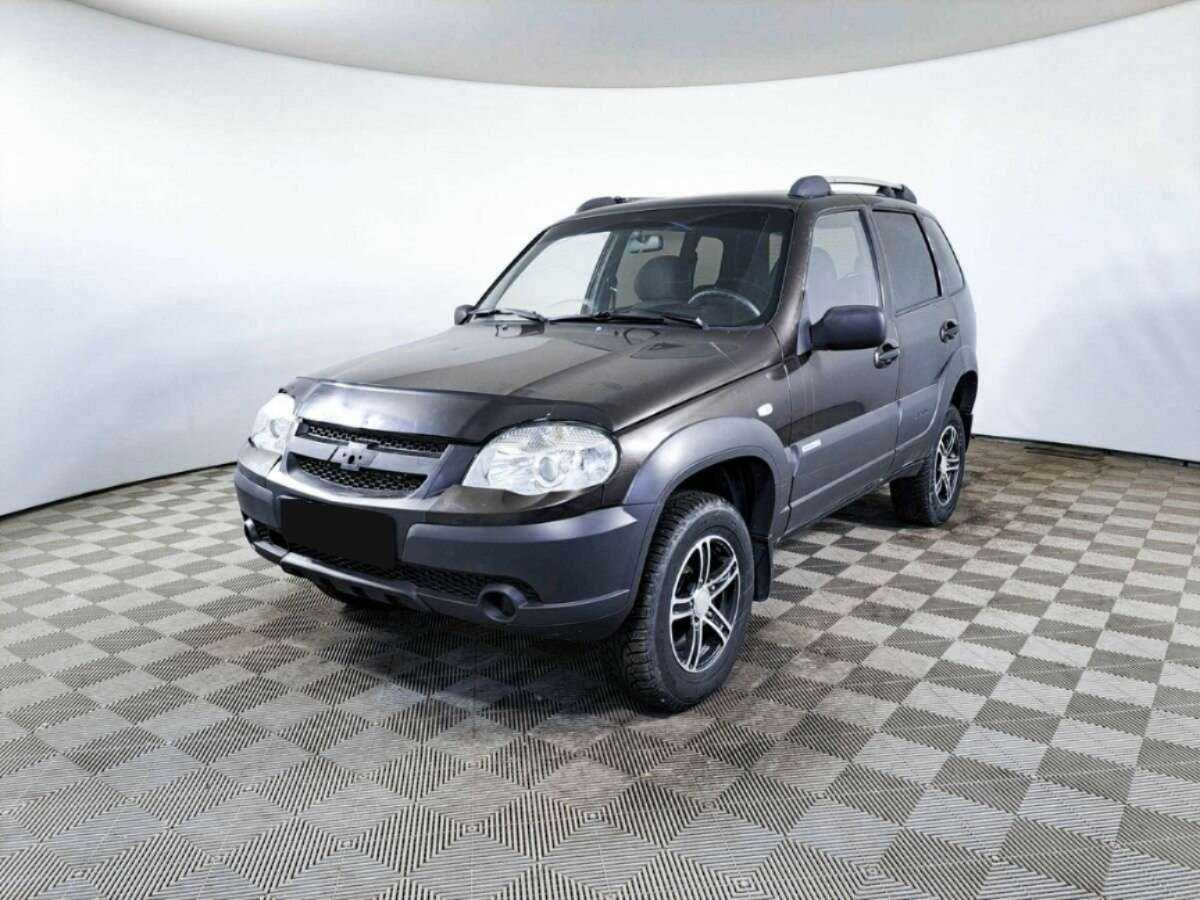 Chevrolet Niva 2011 года с пробегом. Посмотреть фото