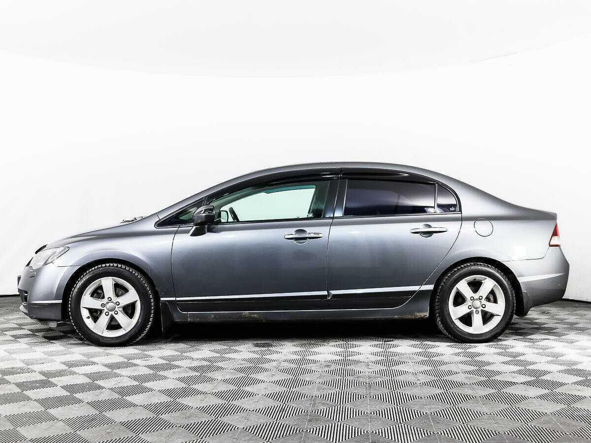 Honda Civic 2010 года с пробегом. Фото: #7
