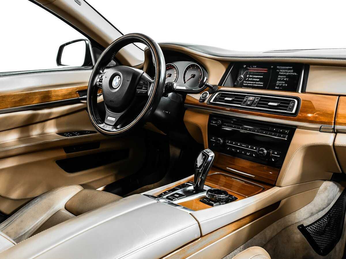 BMW 7 серии 2014 года с пробегом. Фото: #8