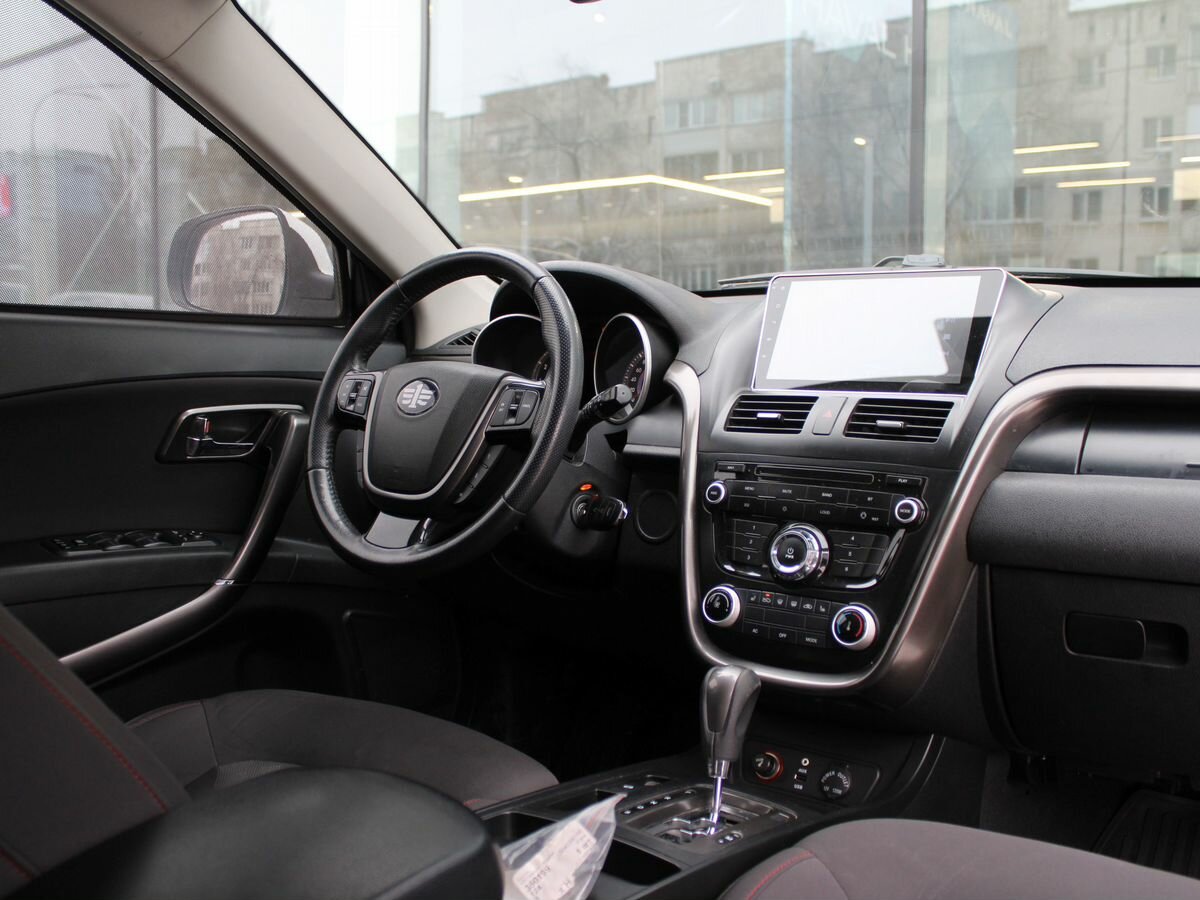 FAW Besturn X80 2017 года с пробегом. Фото: #8