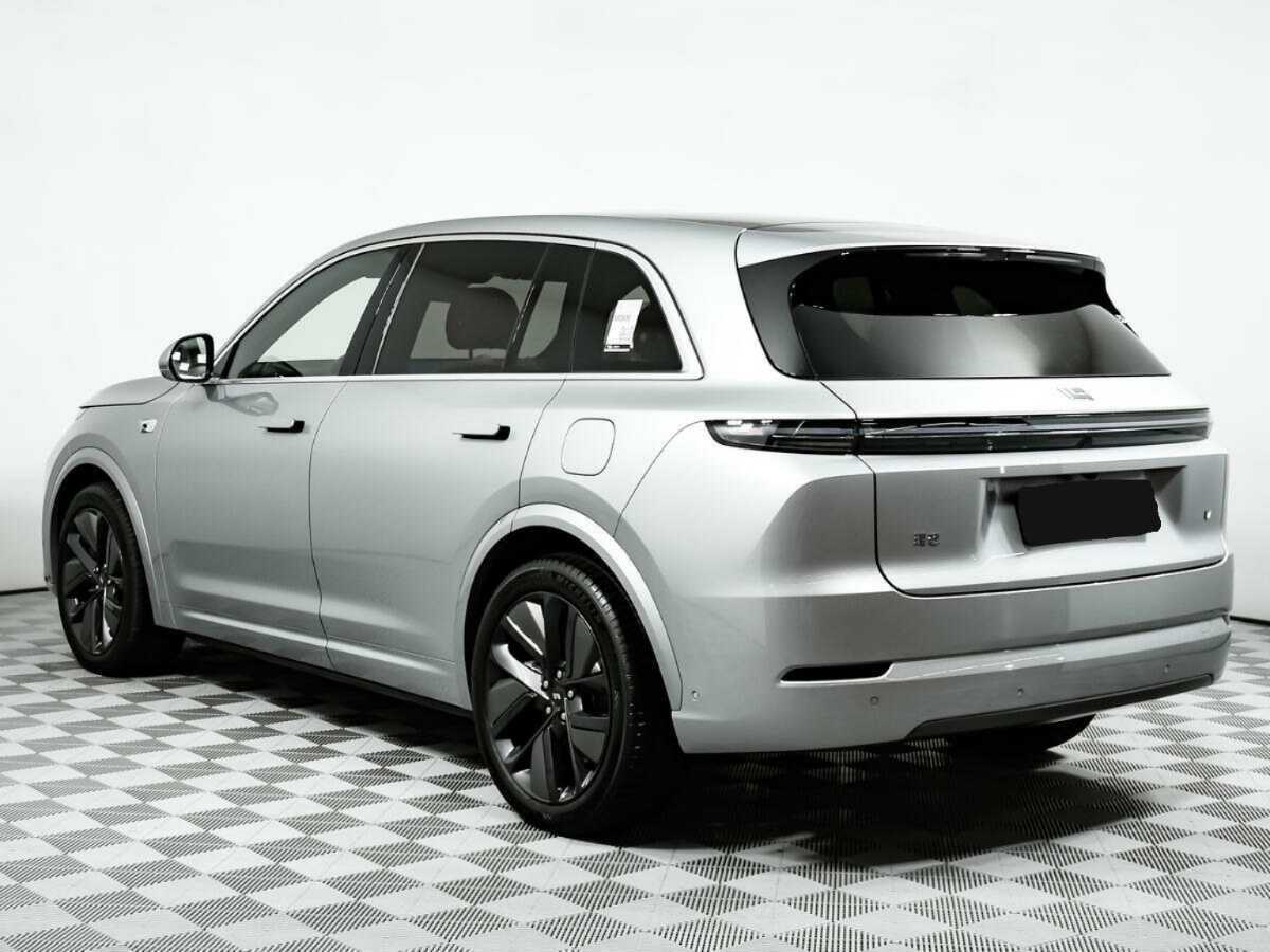 LiXiang L7 2024 года с пробегом. Фото: #5