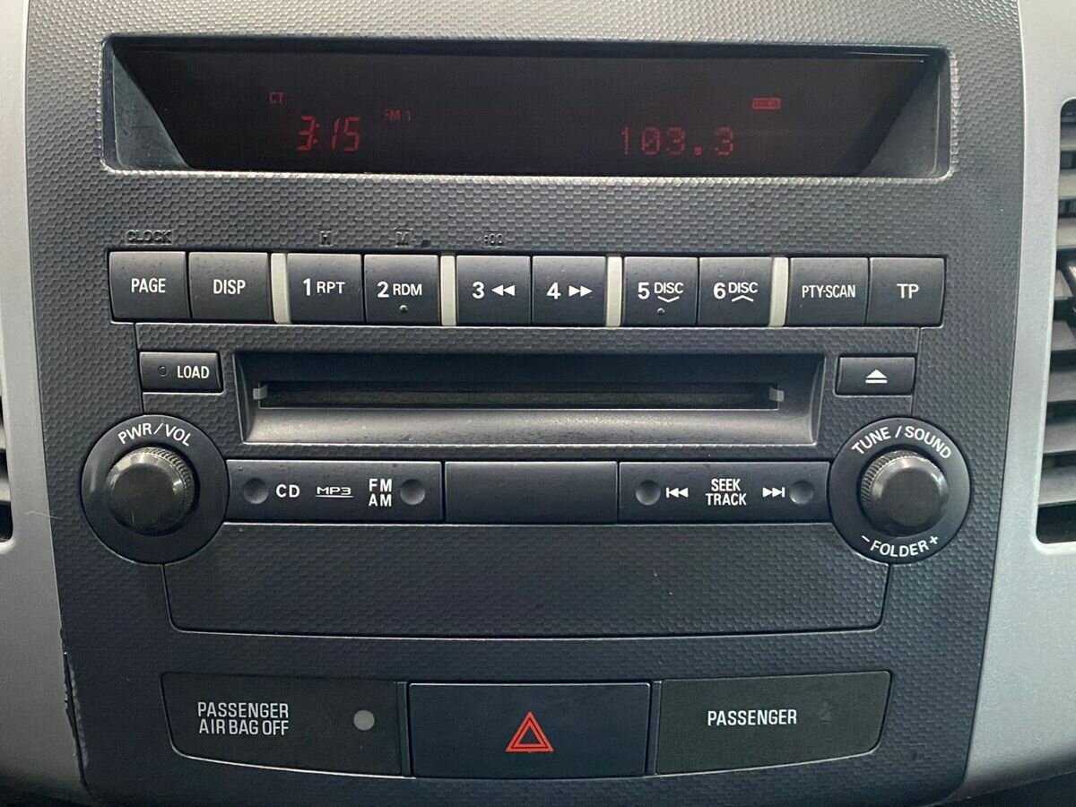 Mitsubishi Outlander 2011 года с пробегом. Фото: #13