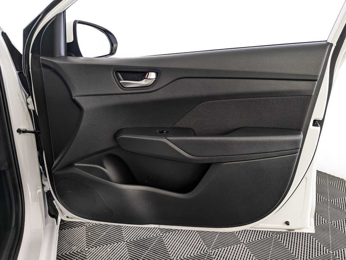 Hyundai Solaris 2022 года с пробегом. Фото: #20