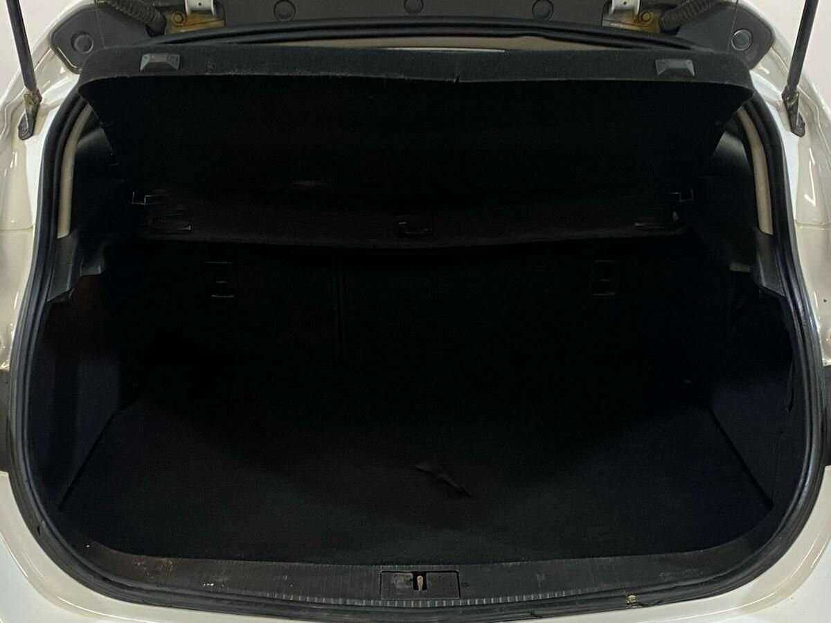 Opel Astra 2010 года с пробегом. Фото: #14