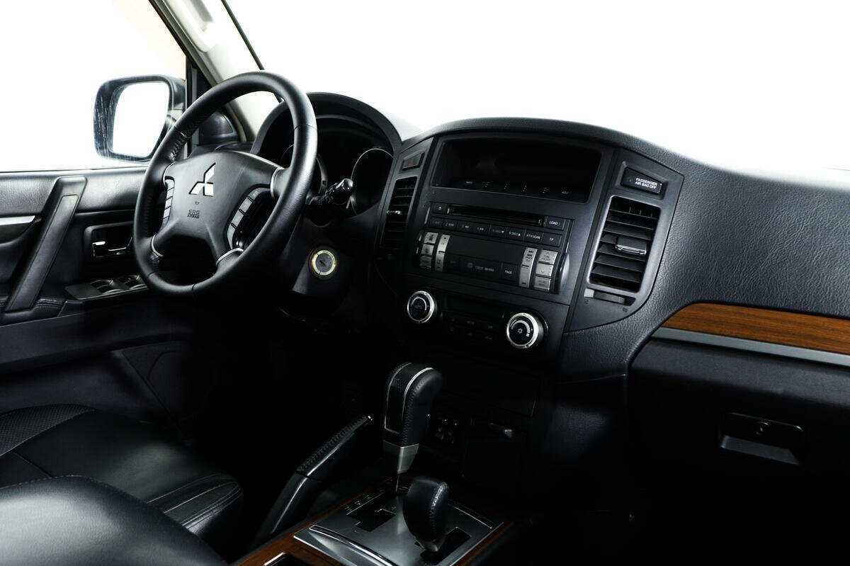 Mitsubishi Pajero 2007 года с пробегом. Фото: #8