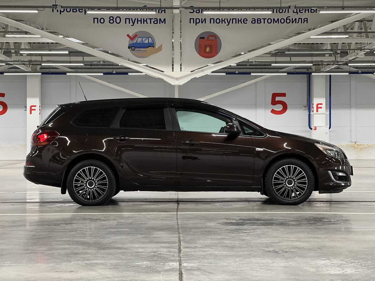 Opel Astra 2013 года с пробегом. Фото: #3