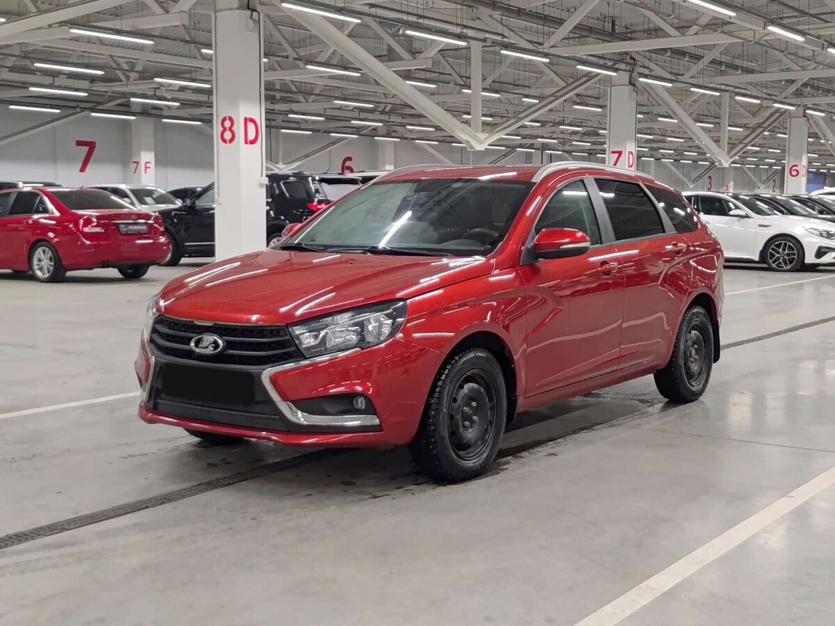 Lada (ВАЗ) Vesta 2018 года с пробегом. Посмотреть фото