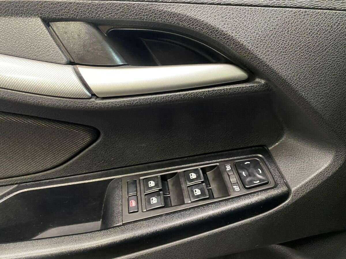 Lada (ВАЗ) Vesta 2018 года с пробегом. Фото: #16